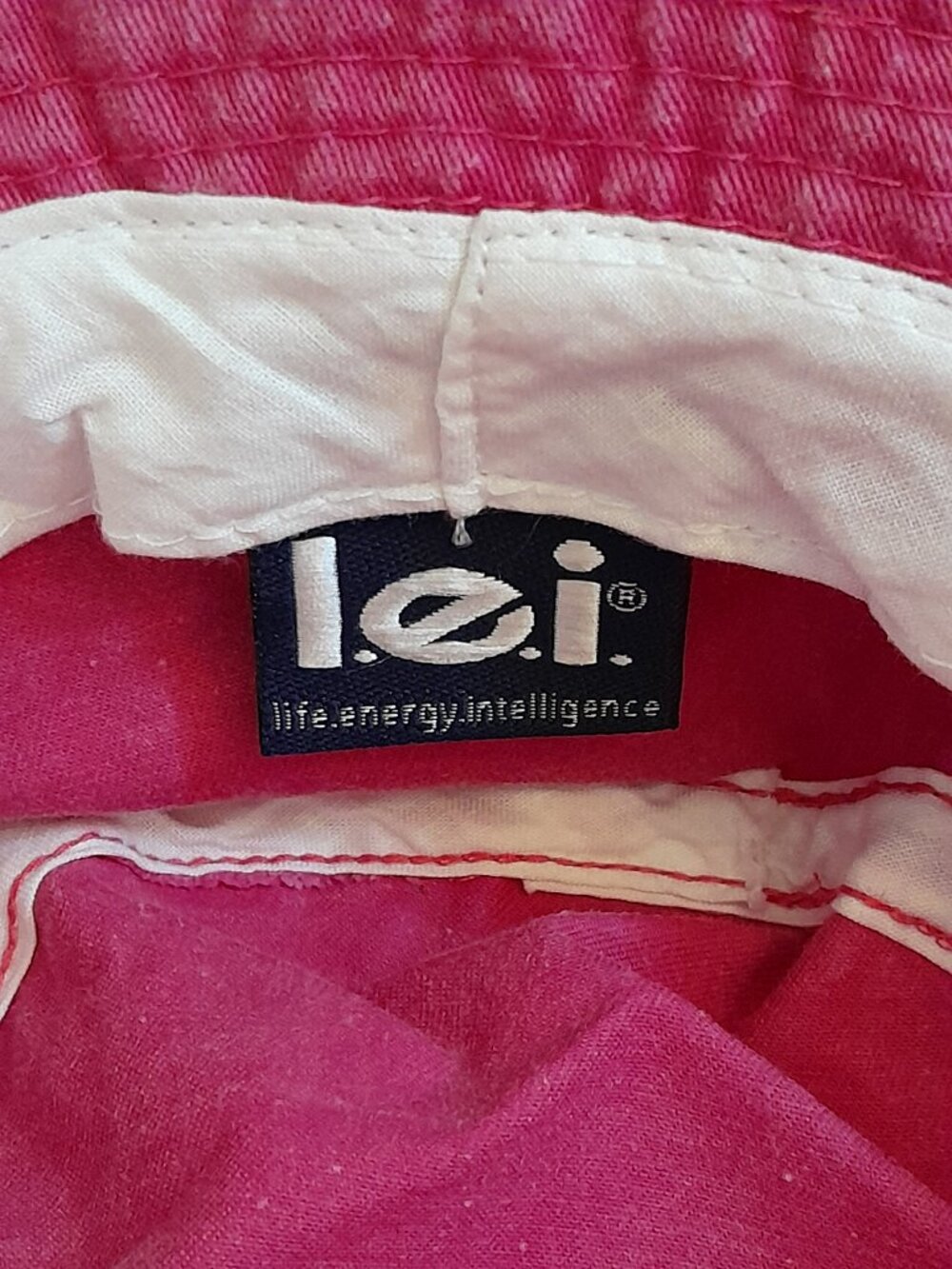 LEI Vintage Y2K Pink Canvas Bucket Hat w Buckle Accent - Picture 8 of 8